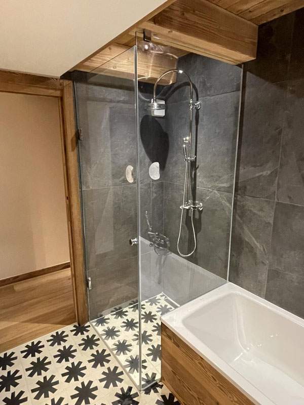 Pose de vitrage isolant salle de bain Échirolles